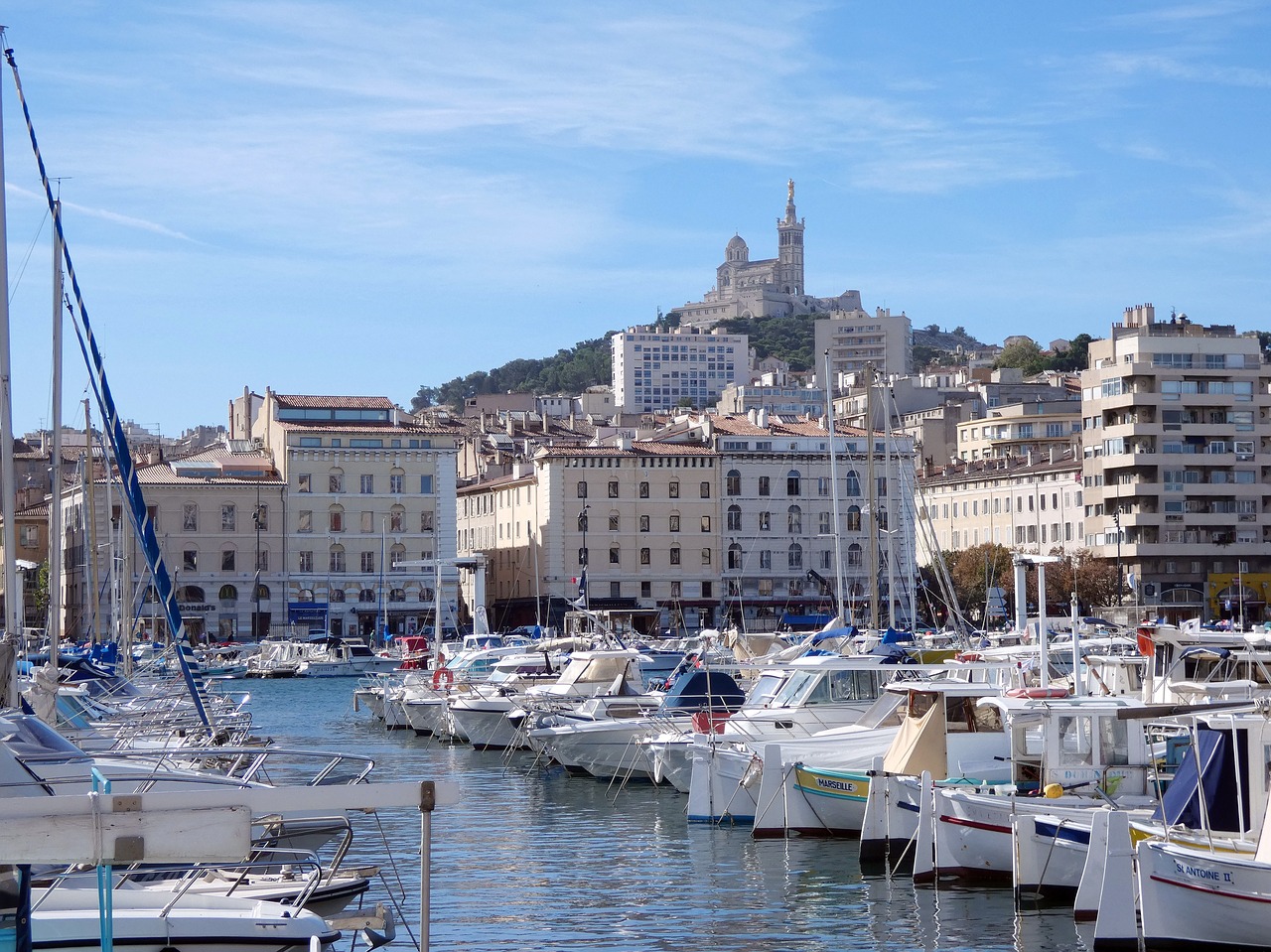 Best things to do in Marseille in 1 day itinerary, Vieux Port France